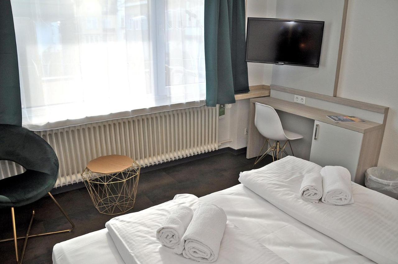 Hotel Am Martinsberg Andernach Exterior photo